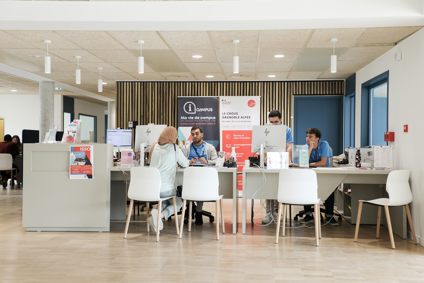 Le guichet d'accueil de Muse, la maison des services étudiants.